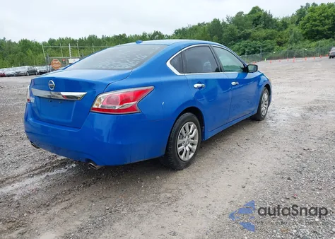 2015 Nissan Altima 2.5/2.5 S/2.5 Sl/2.5 Sv z USA, uszkodzony, nr VIN 1N4AL3AP1FC181874